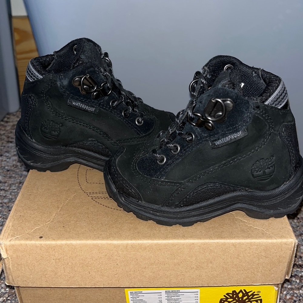 Baby boy waterproof timberland boots size 4.5C